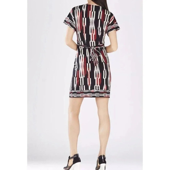BCBGMAXAZRIA KAITLIN DOLMAN SLEEVE WRAP DRESS SIZE M Black Ivory & Red Pattern - Picture 2 of 8